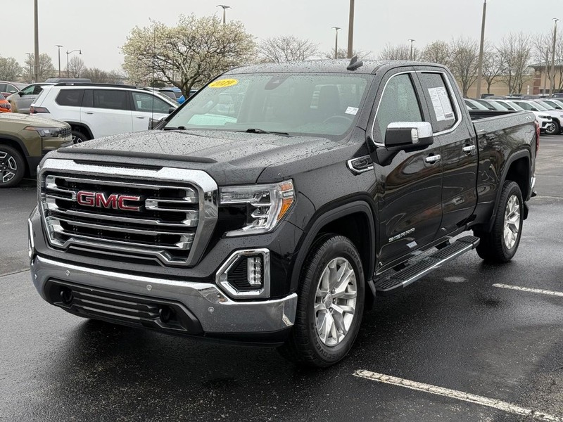GMC Sierra 1500 Vehicle Full-screen Gallery Image 9