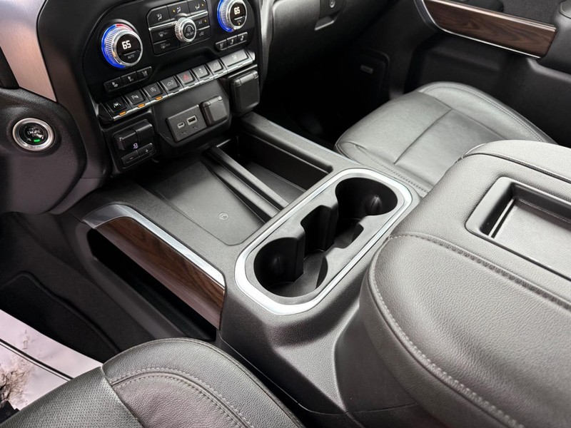 GMC Sierra 1500 Vehicle Full-screen Gallery Image 27