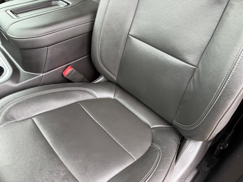 GMC Sierra 1500 Vehicle Full-screen Gallery Image 31