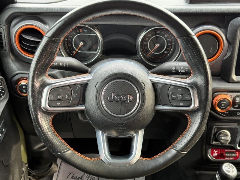 Jeep Gladiator Vehicle Full-screen Gallery Image 14