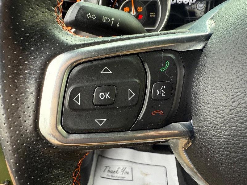 Jeep Gladiator Vehicle Full-screen Gallery Image 20