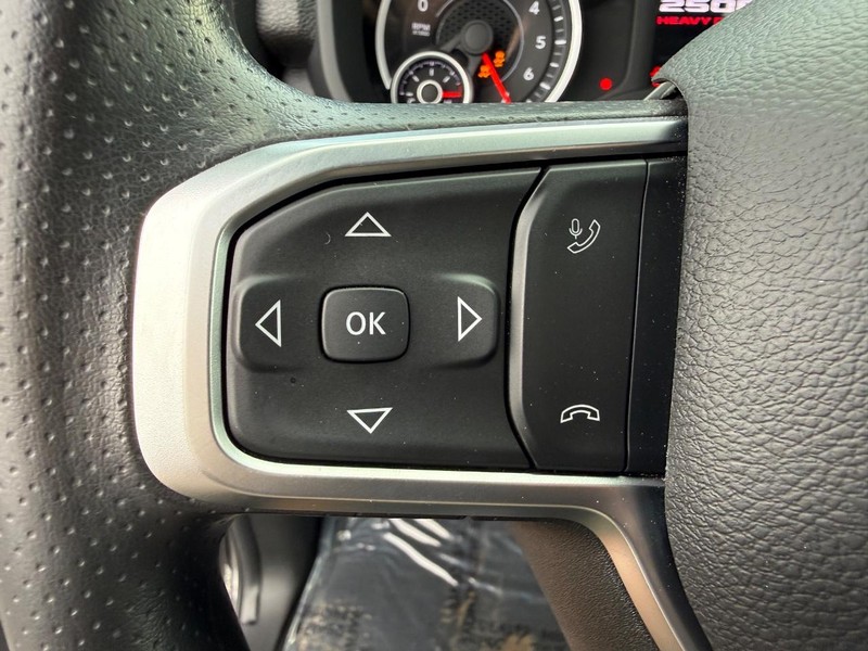 Ram 2500 Vehicle Full-screen Gallery Image 20
