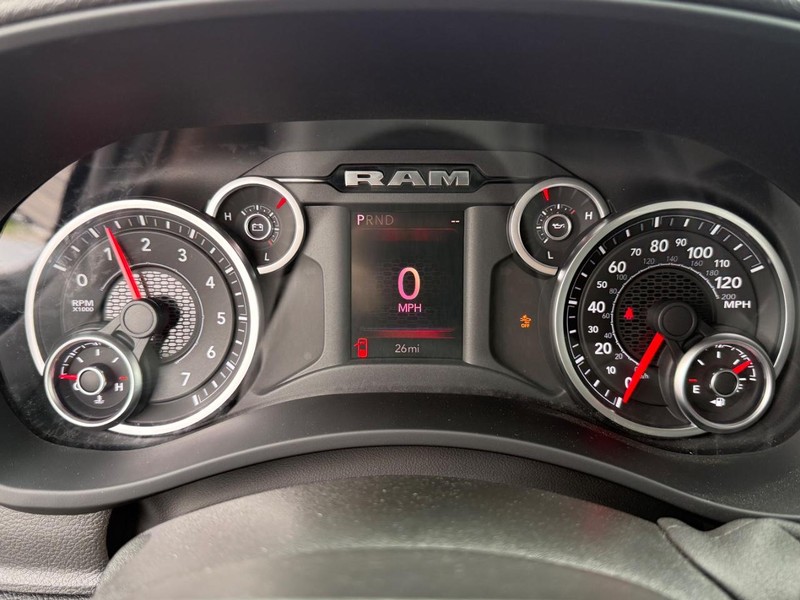 Ram 2500 Vehicle Full-screen Gallery Image 27