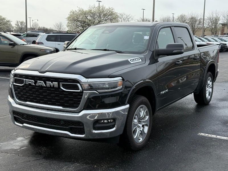Ram 1500 Vehicle Full-screen Gallery Image 8