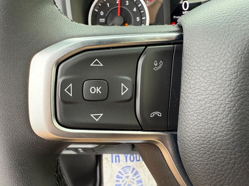 Ram 1500 Vehicle Full-screen Gallery Image 19