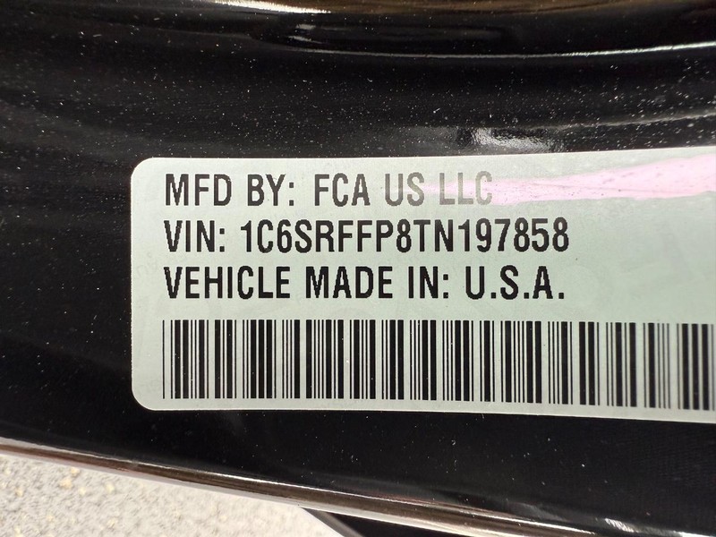 Ram 1500 Vehicle Full-screen Gallery Image 31