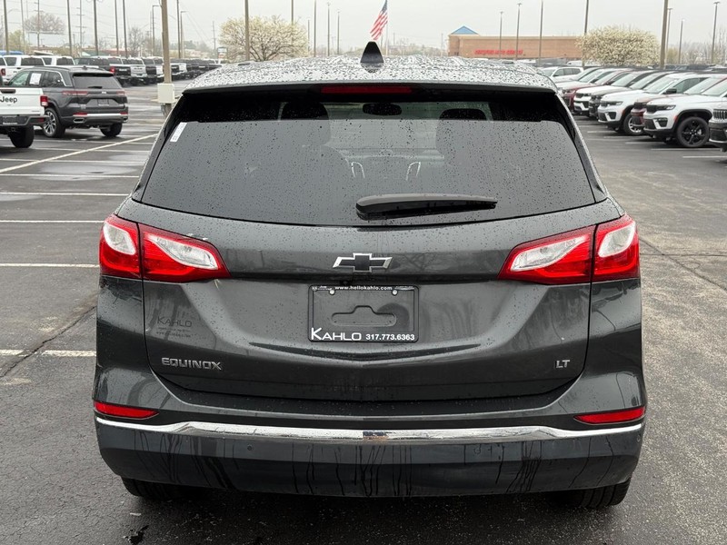 Chevrolet Equinox Vehicle Full-screen Gallery Image 4