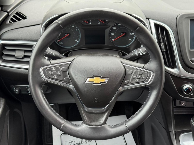 Chevrolet Equinox Vehicle Full-screen Gallery Image 15
