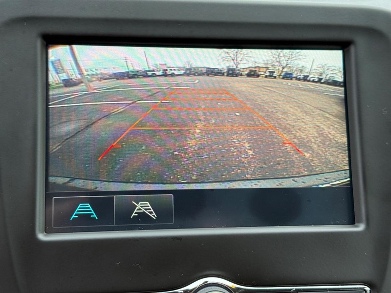 Chevrolet Equinox Vehicle Full-screen Gallery Image 26