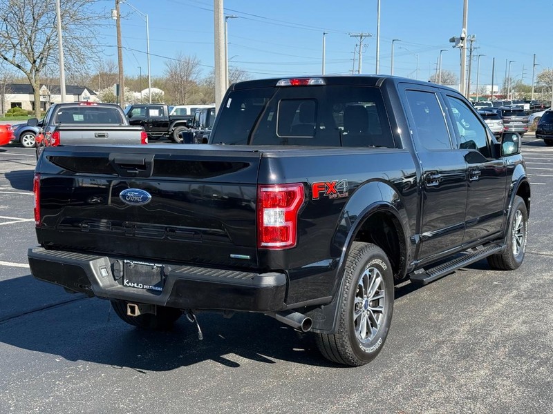 Ford F-150 Vehicle Full-screen Gallery Image 3