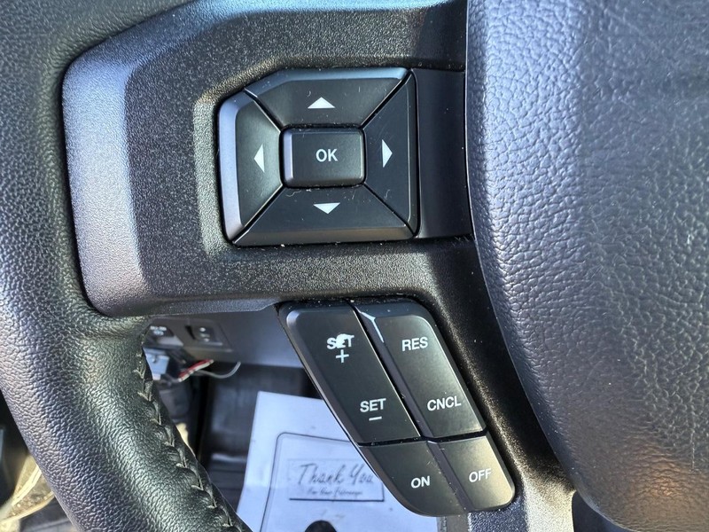 Ford F-150 Vehicle Full-screen Gallery Image 19