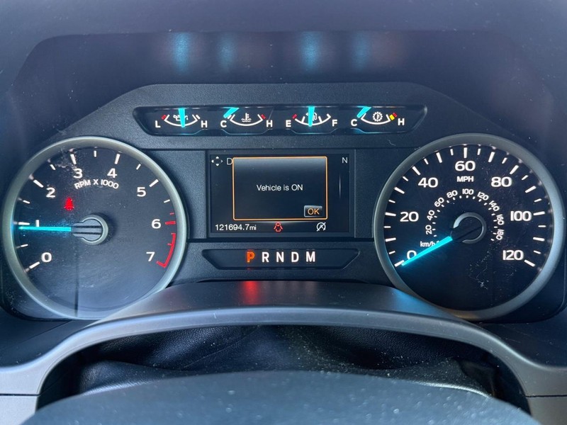 Ford F-150 Vehicle Full-screen Gallery Image 27