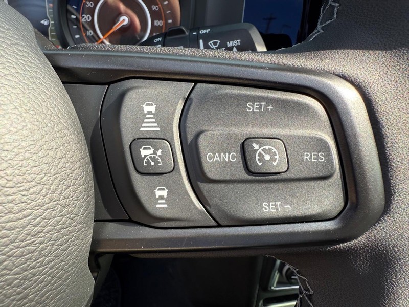Jeep Wrangler Vehicle Full-screen Gallery Image 21