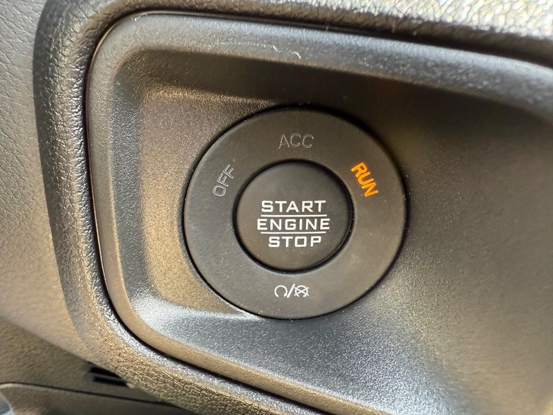 Jeep Wrangler Vehicle Full-screen Gallery Image 22