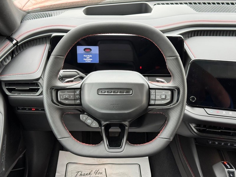 Dodge Charger Vehicle Full-screen Gallery Image 15