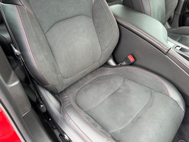 Dodge Charger Vehicle Full-screen Gallery Image 17