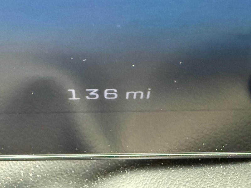 Dodge Charger Vehicle Full-screen Gallery Image 29