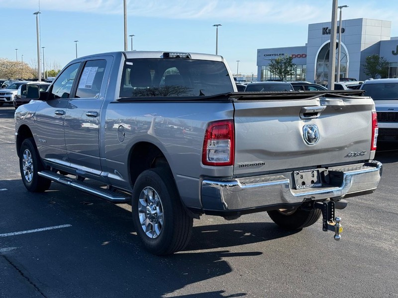 Ram 2500 Vehicle Full-screen Gallery Image 5