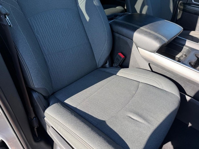 Ram 2500 Vehicle Full-screen Gallery Image 15