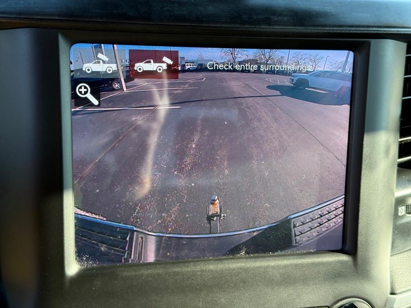 Ram 2500 Vehicle Full-screen Gallery Image 24