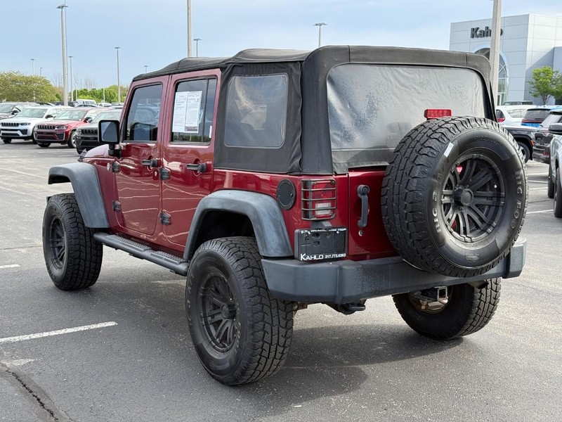 Jeep Wrangler Unlimited Vehicle Full-screen Gallery Image 5