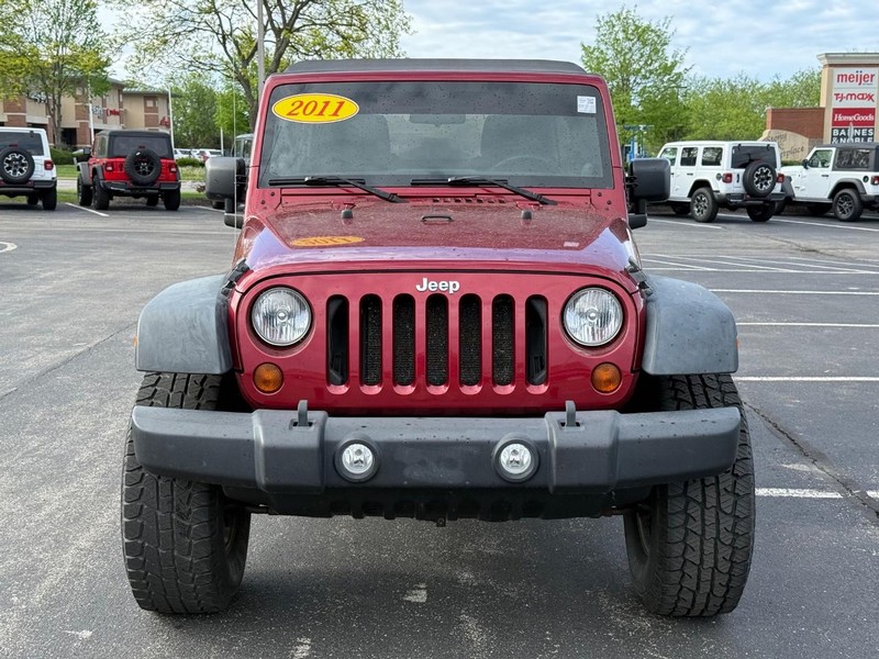 Jeep Wrangler Unlimited Vehicle Full-screen Gallery Image 10