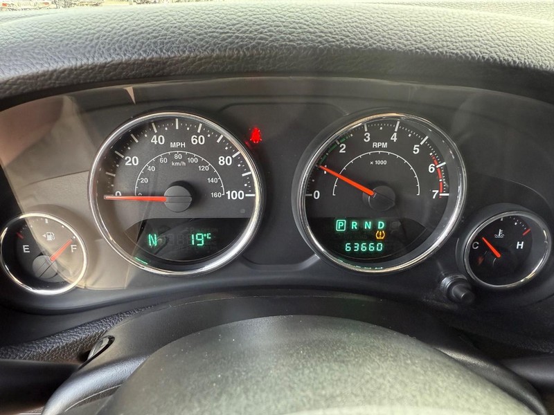 Jeep Wrangler Unlimited Vehicle Full-screen Gallery Image 26