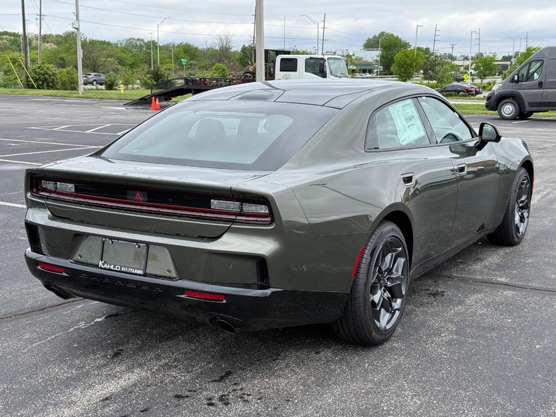 Dodge Charger Vehicle Full-screen Gallery Image 3