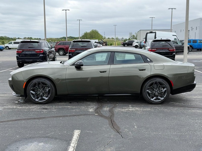 Dodge Charger Vehicle Full-screen Gallery Image 9