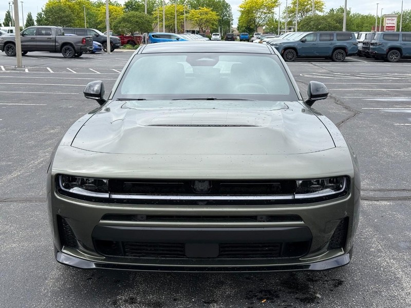 Dodge Charger Vehicle Full-screen Gallery Image 11