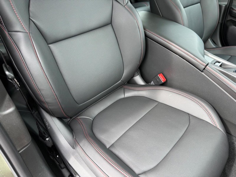 Dodge Charger Vehicle Full-screen Gallery Image 17