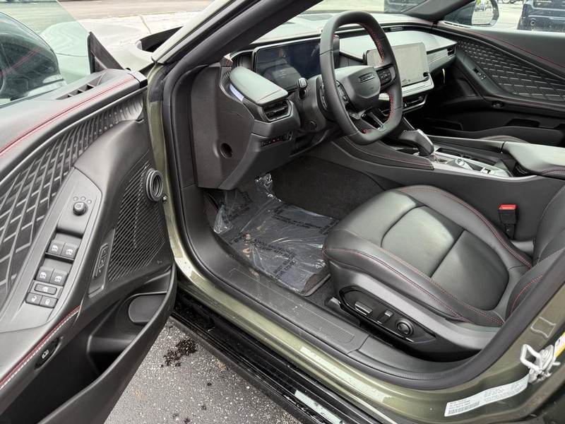 Dodge Charger Vehicle Full-screen Gallery Image 18
