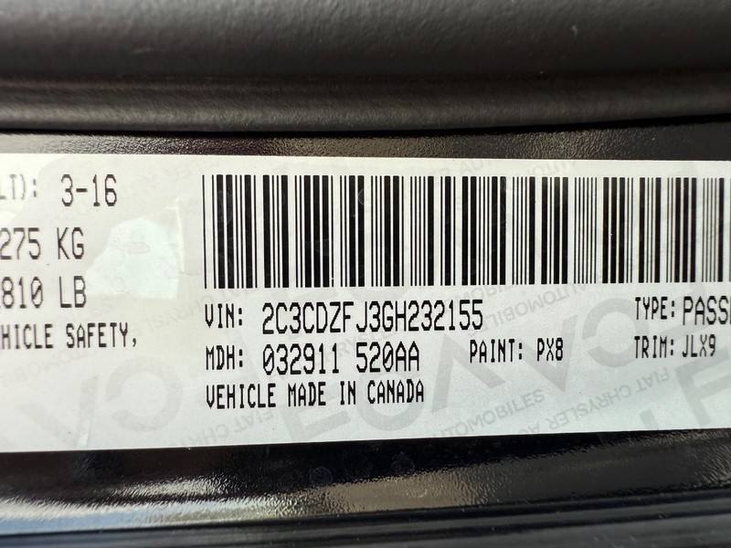 Dodge Challenger Vehicle Full-screen Gallery Image 31