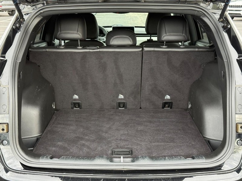 Jeep Compass Vehicle Full-screen Gallery Image 7