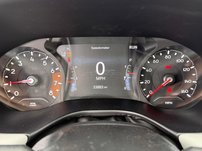 Jeep Compass Vehicle Full-screen Gallery Image 28