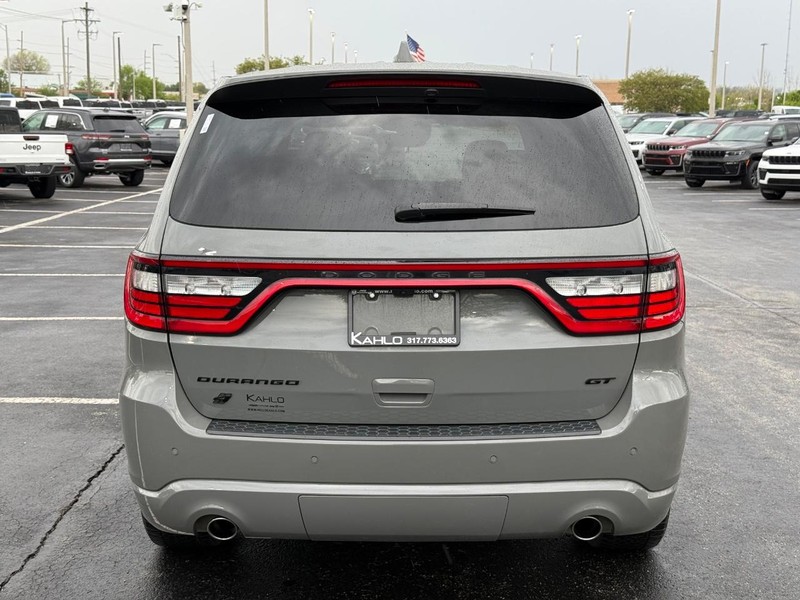 Dodge Durango Vehicle Full-screen Gallery Image 4