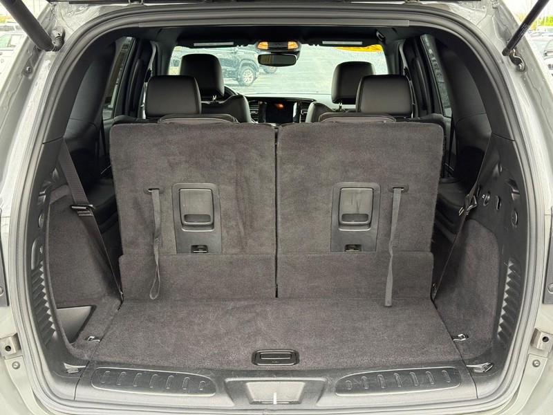 Dodge Durango Vehicle Full-screen Gallery Image 7