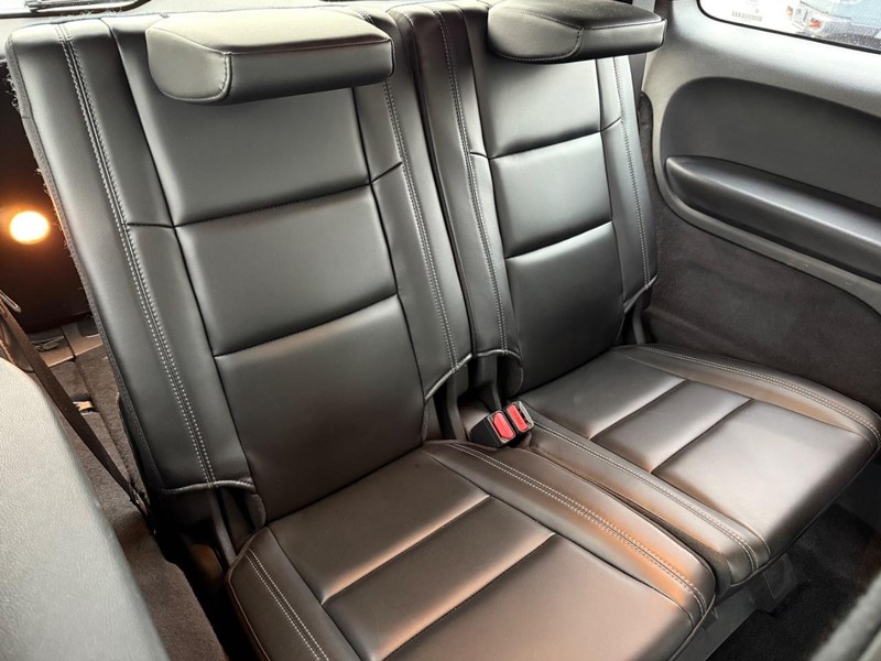 Dodge Durango Vehicle Full-screen Gallery Image 13
