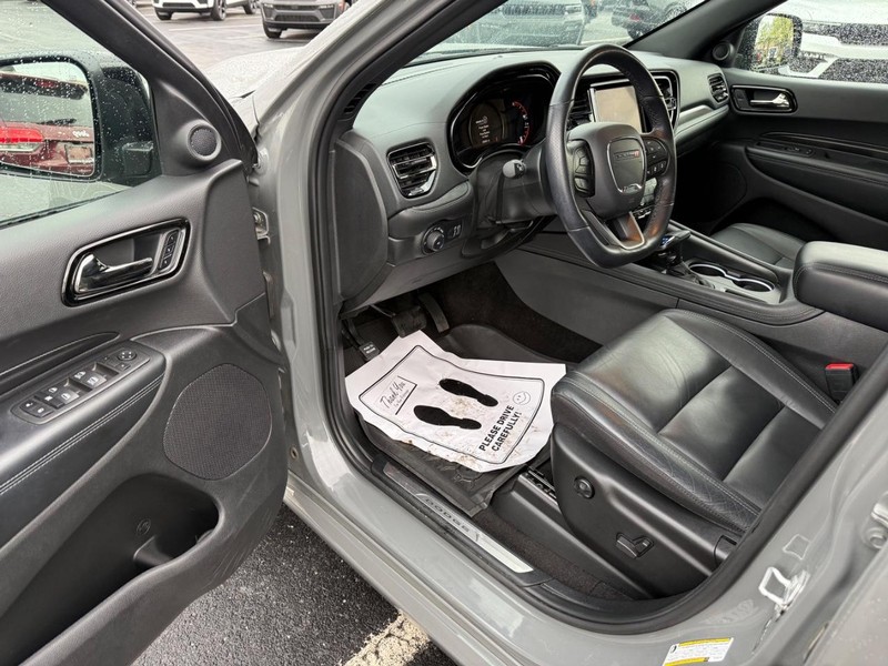 Dodge Durango Vehicle Full-screen Gallery Image 18