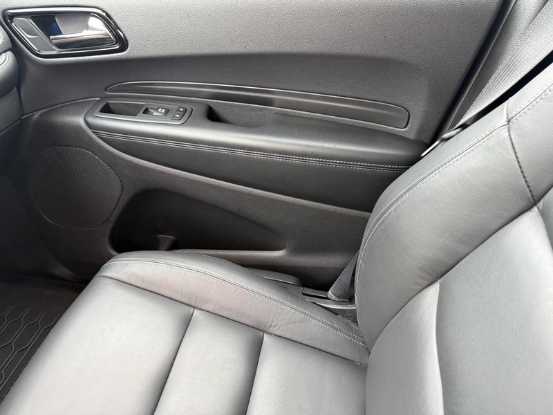 Dodge Durango Vehicle Full-screen Gallery Image 29