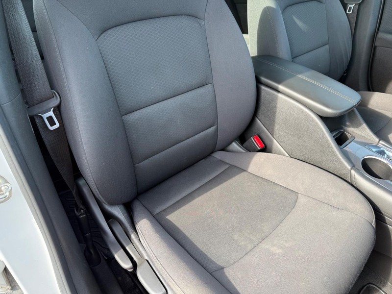 Chevrolet Malibu Vehicle Full-screen Gallery Image 15