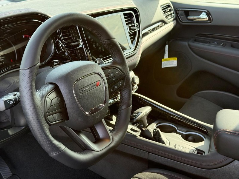 Dodge Durango Vehicle Full-screen Gallery Image 21