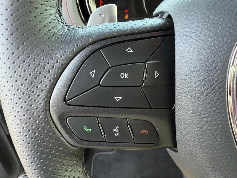Dodge Durango Vehicle Full-screen Gallery Image 22