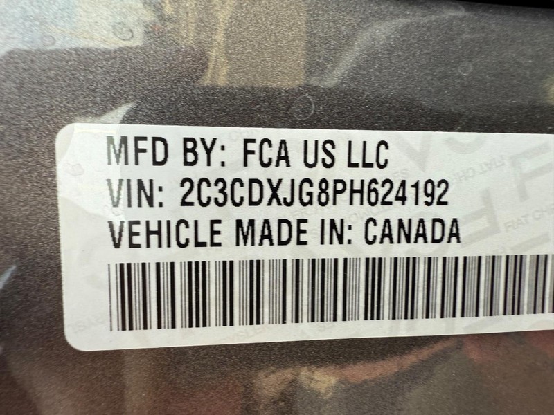 Dodge Charger Vehicle Full-screen Gallery Image 31