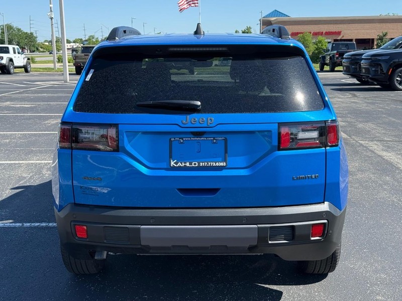Jeep Cherokee Vehicle Full-screen Gallery Image 4