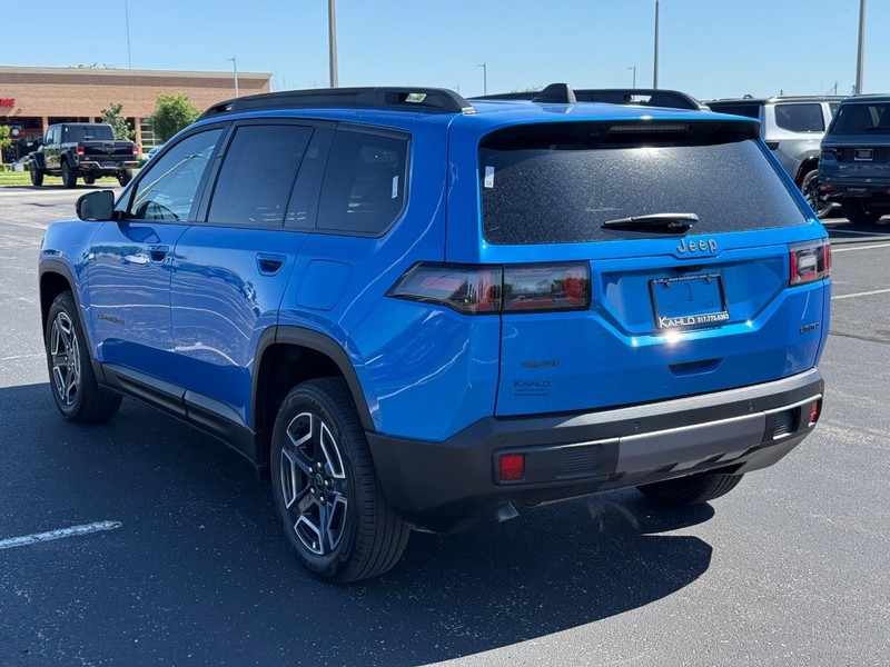 Jeep Cherokee Vehicle Full-screen Gallery Image 5