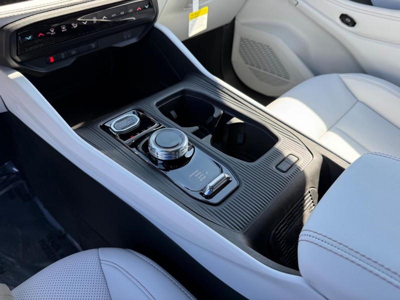 Jeep Cherokee Vehicle Full-screen Gallery Image 25