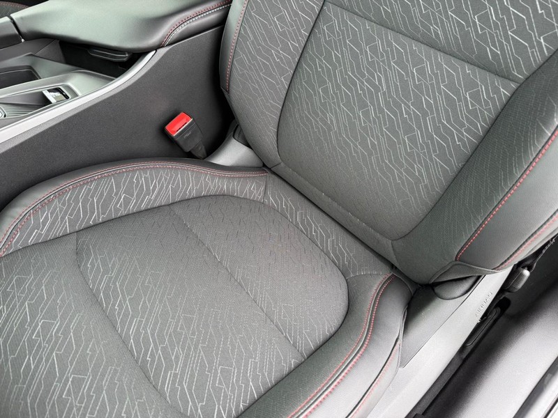 Dodge Charger Vehicle Full-screen Gallery Image 29