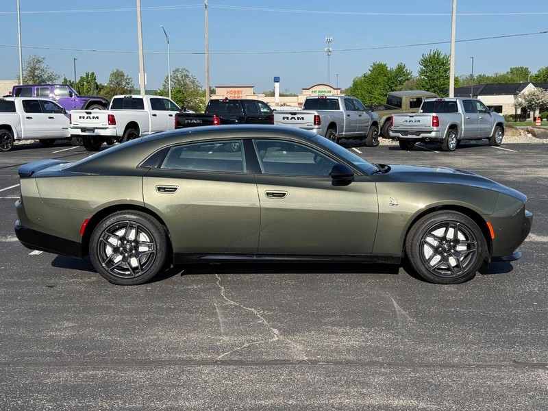 Dodge Charger Vehicle Full-screen Gallery Image 2