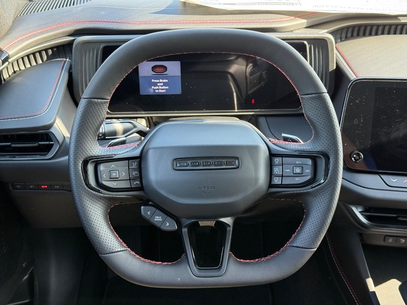 Dodge Charger Vehicle Full-screen Gallery Image 13